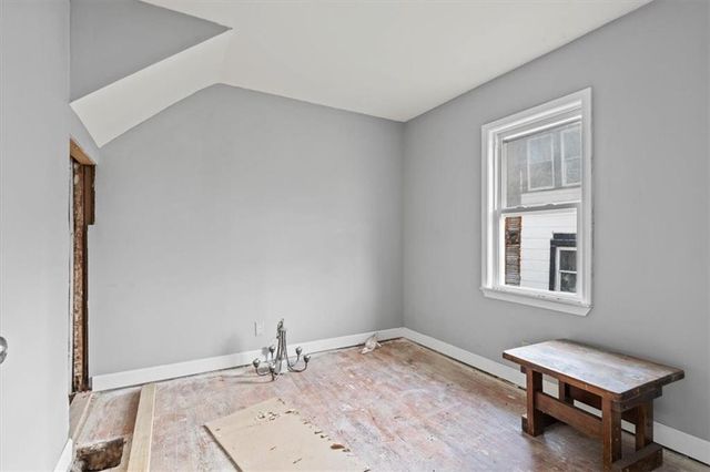 547 Blue Ridge Boulevard, Kansas City, MO 64125