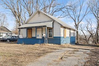 547 Blue Ridge Boulevard, Kansas City, MO 64125