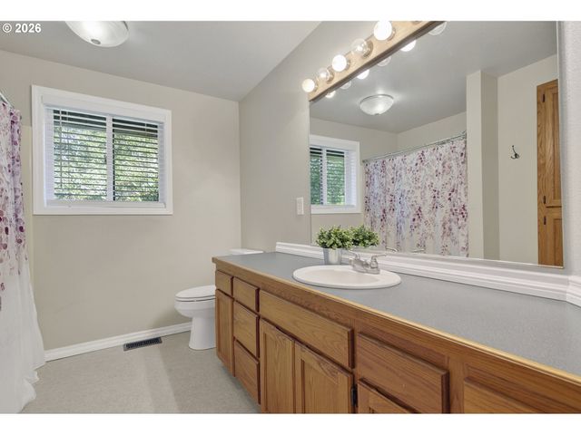 17810 Ne 47TH Ave, Vancouver, WA 98686