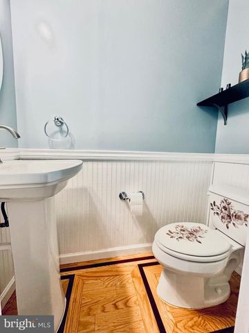 8593 WYNGATE MANOR CT, Alexandria, VA 22309