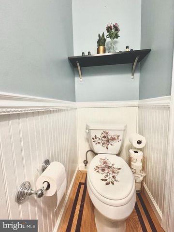 8593 WYNGATE MANOR CT, Alexandria, VA 22309