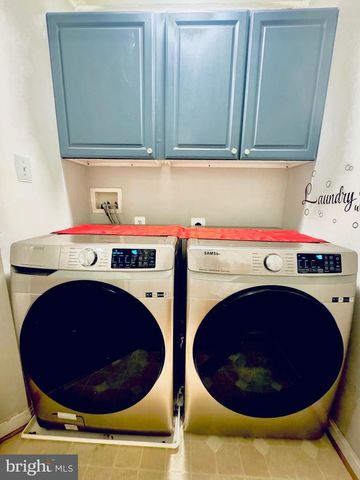 8593 WYNGATE MANOR CT, Alexandria, VA 22309