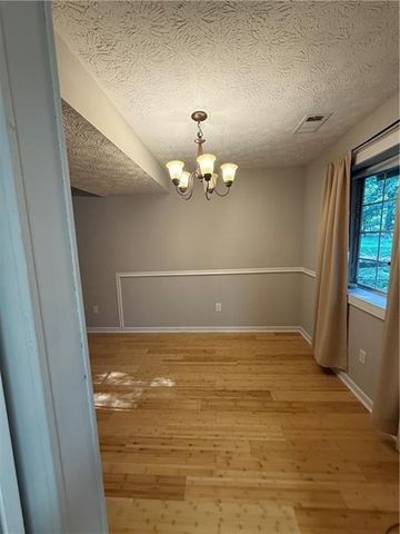 480 Roswell Farms Road, Roswell, GA 30075