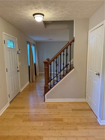 480 Roswell Farms Road, Roswell, GA 30075
