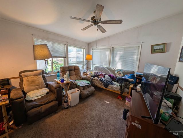 10327 Highway 95, Payette, ID 83661