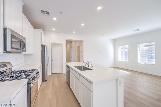 600 North Carriage Hill Drive 2151, Las Vegas, NV 89138