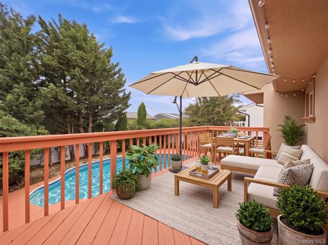 3400 Courtney Place, Baldwin, NY 11510