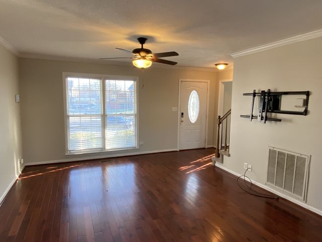 803 Parkview Ct, Clarksville, TN 37042