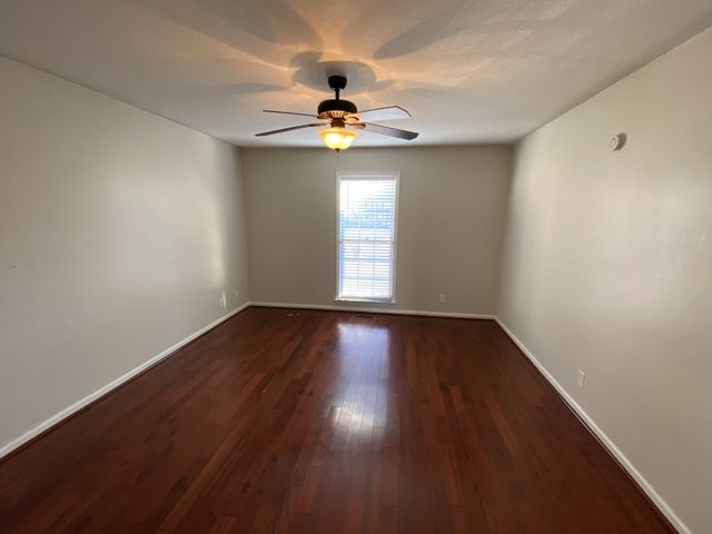 803 Parkview Ct, Clarksville, TN 37042