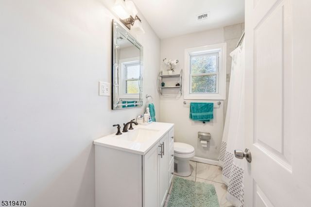 770 Stone St, Rahway City, NJ 07065