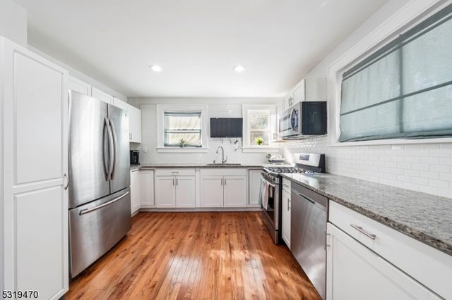 770 Stone St, Rahway City, NJ 07065