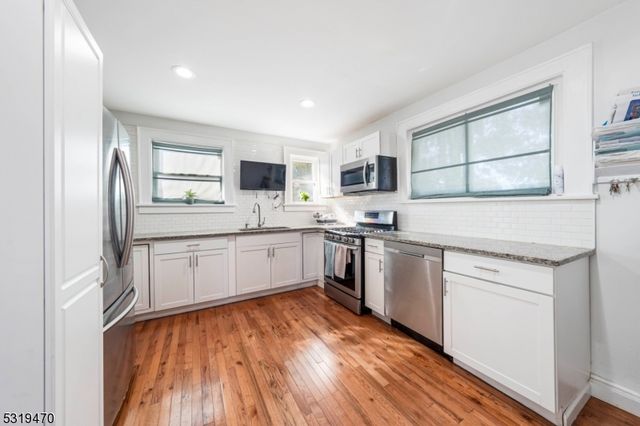 770 Stone St, Rahway City, NJ 07065