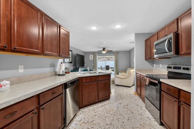 30 RYLEY LANE, Palm Coast, FL 32164