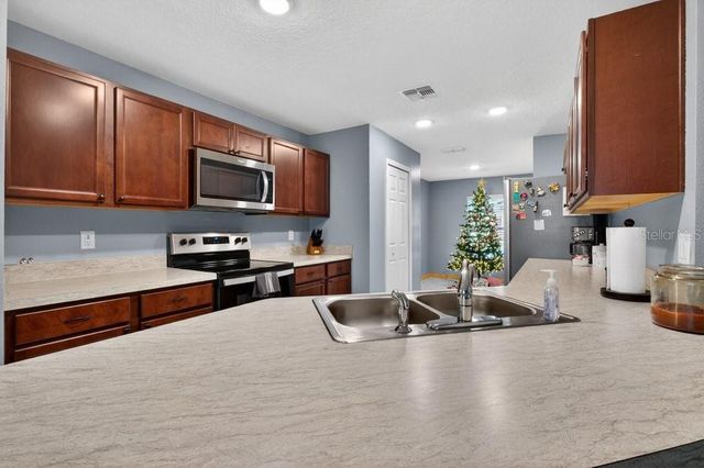 30 RYLEY LANE, Palm Coast, FL 32164