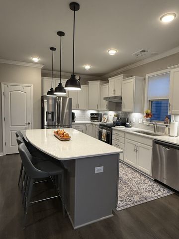 1331 Madison Ln, Spring Hill, TN 37174