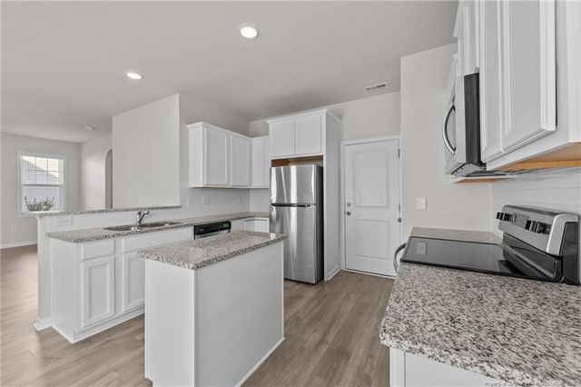 190 Cromwell Court, Raeford, NC 28376