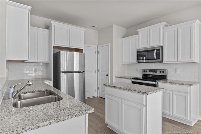 190 Cromwell Court, Raeford, NC 28376