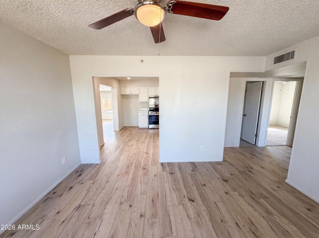 14621 N 31ST Avenue, Phoenix, AZ 85053