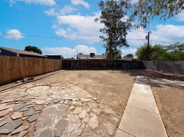 14621 N 31ST Avenue, Phoenix, AZ 85053