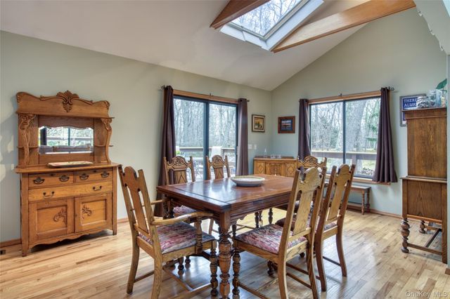 16 Shelterlands Path, Shelter Island, NY 11964