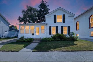 103 Washington Street, Holly Village, MI 48442
