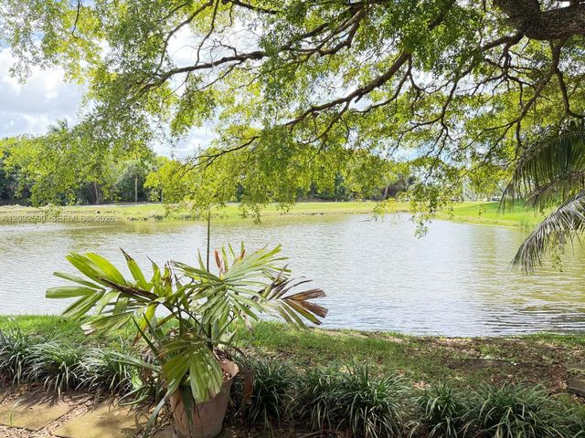 18801 Oakland Hills Drive, Hialeah, FL 33015
