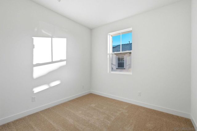 406 Zoey Lane, San Marcos, CA 92069