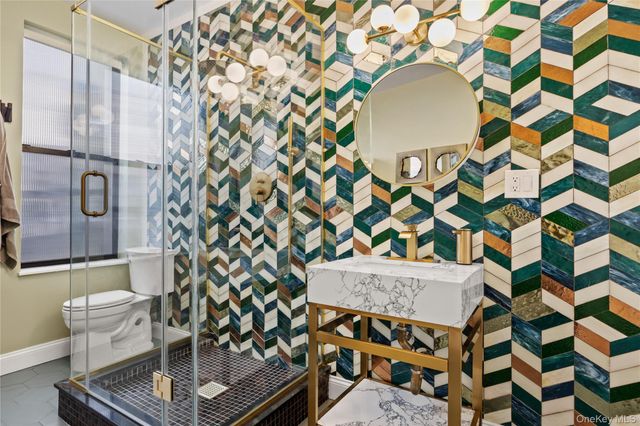 725 Riverside Drive 9C, New York (manhattan), NY 10031