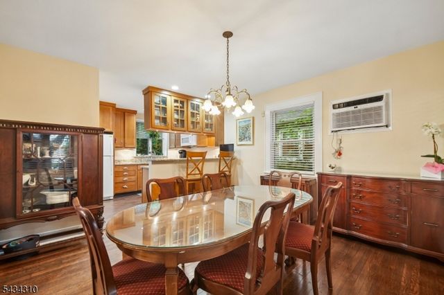 210 Hillside Rd, Elizabeth City, NJ 07208