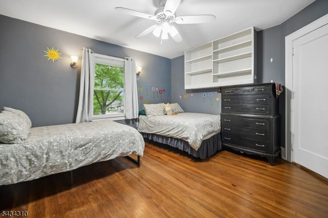 210 Hillside Rd, Elizabeth City, NJ 07208