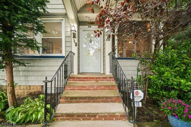 210 Hillside Rd, Elizabeth City, NJ 07208