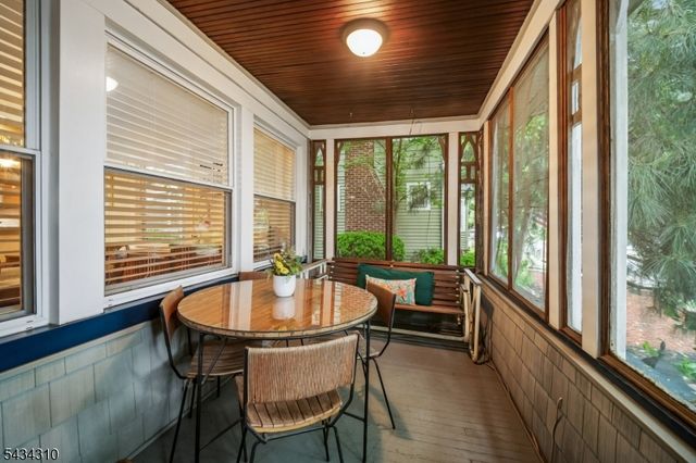 210 Hillside Rd, Elizabeth City, NJ 07208