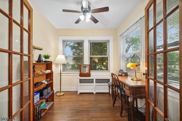 210 Hillside Rd, Elizabeth City, NJ 07208