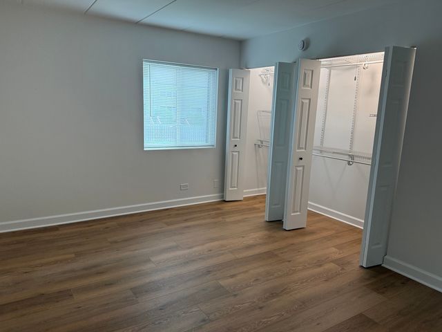 140 E Fountainview Lane 2B, Lombard, IL 60148