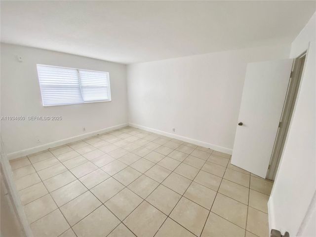 4160 NW 21st St 216-E, Lauderhill, FL 33313