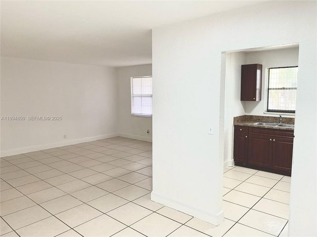 4160 NW 21st St 216-E, Lauderhill, FL 33313