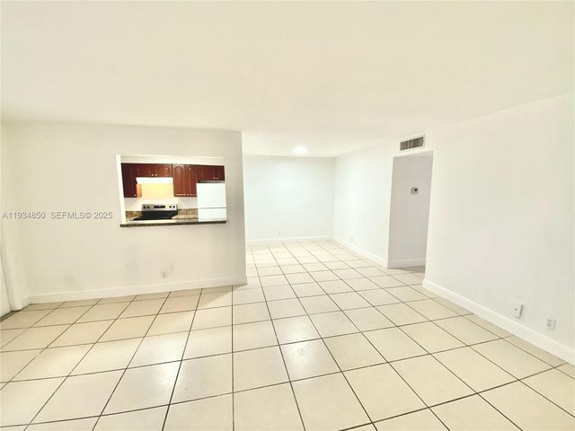 4160 NW 21st St 216-E, Lauderhill, FL 33313