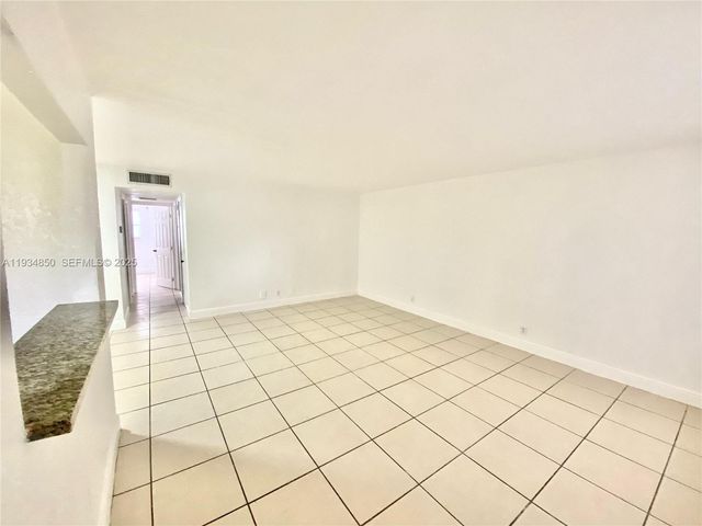 4160 NW 21st St 216-E, Lauderhill, FL 33313