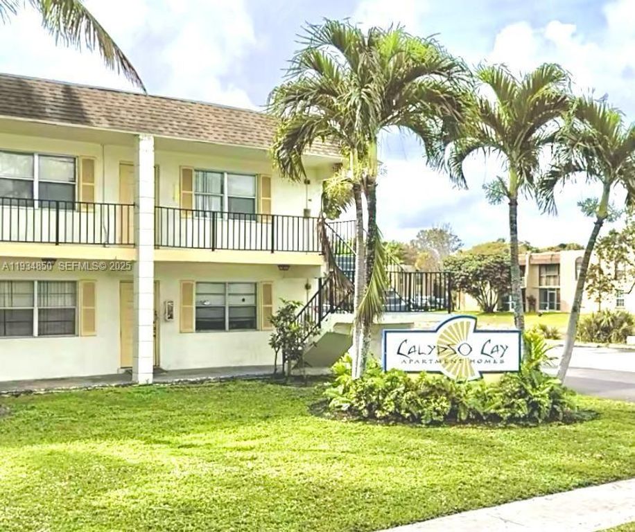 4160 NW 21st St 216-E, Lauderhill, FL 33313