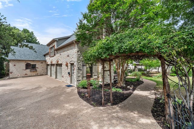 9808 Ravenswood Road, Granbury, TX 76049