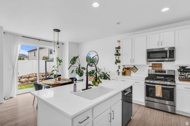 7039 W MONSEN WAY, West Jordan, UT 84081