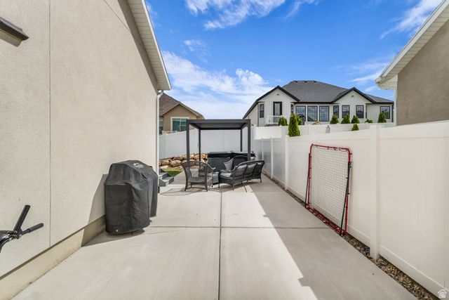 7039 W MONSEN WAY, West Jordan, UT 84081