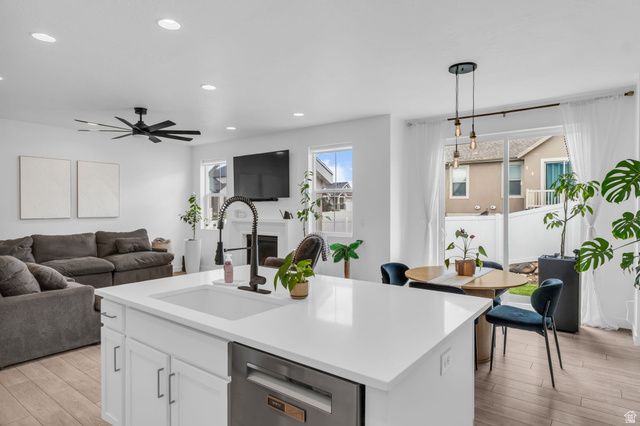 7039 W MONSEN WAY, West Jordan, UT 84081