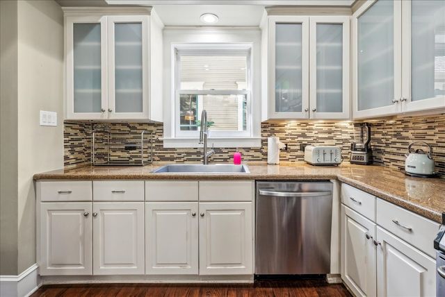 2618 Thomas Avenue, Dallas, TX 75204