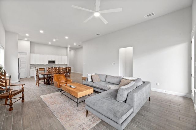 601 C-Bar Ranch TRL 6, Cedar Park, TX 78613
