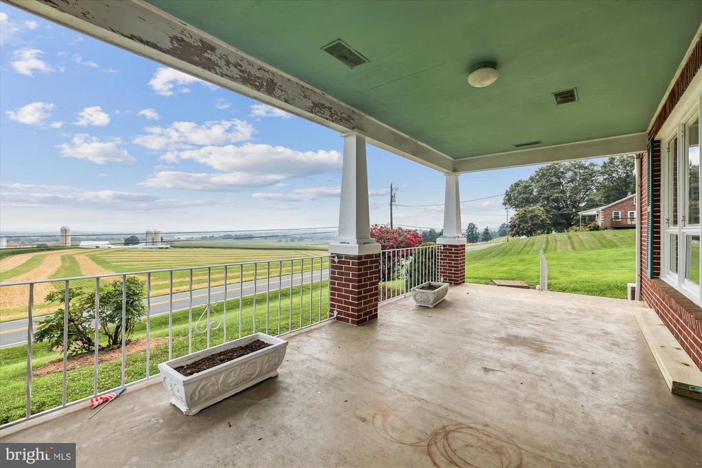 Image 10 of property listing at 15732 KELBAUGH RD, Thurmont, MD 21788