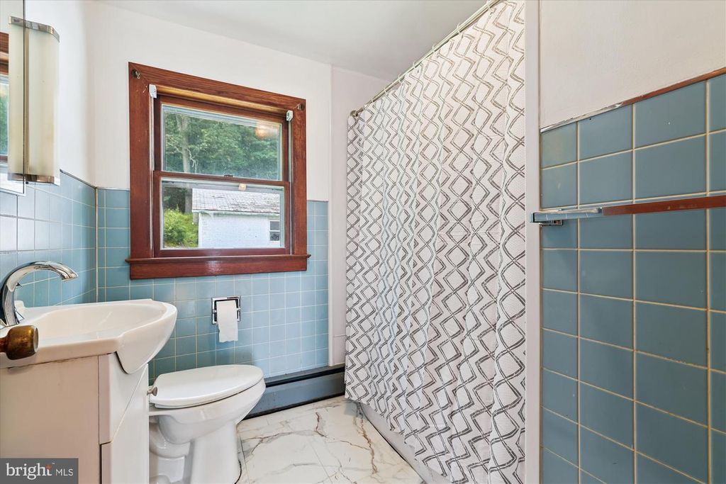 Image 32 of property listing at 15732 KELBAUGH RD, Thurmont, MD 21788
