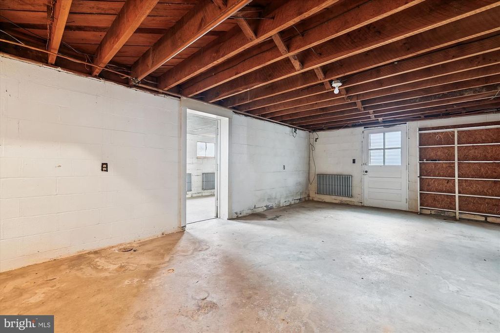 Image 33 of property listing at 15732 KELBAUGH RD, Thurmont, MD 21788