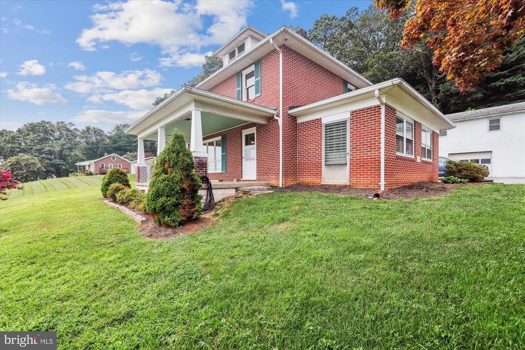 Image 4 of property listing at 15732 KELBAUGH RD, Thurmont, MD 21788