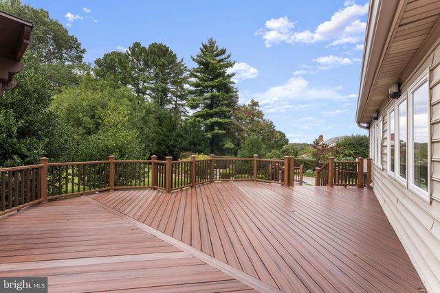 9424 BRIAN JAC LN, Great Falls, VA 22066